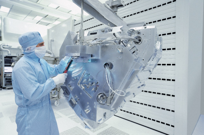 光耀未来 蔡司携创新材料科学亮相第二届进博会